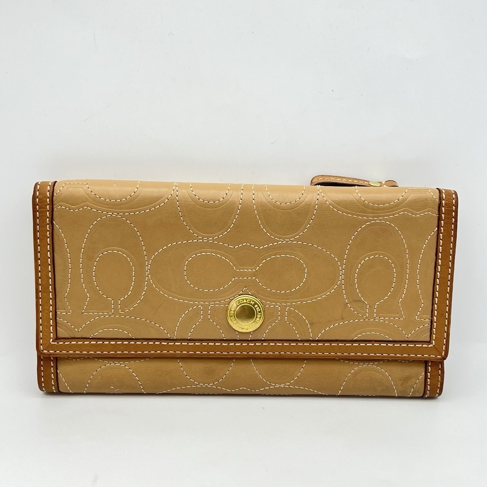 Coach Signature Logo Embossed Leather Tri Fold Stitched Wallet License Window